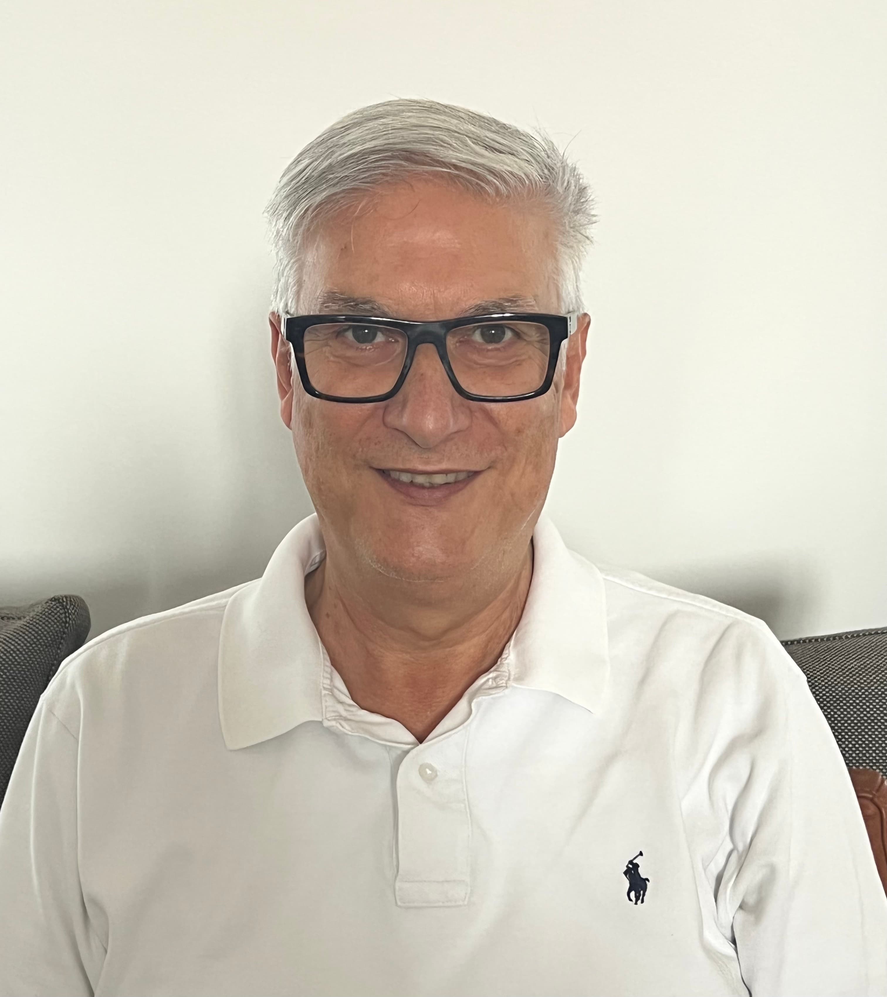 Renato Pizzamiglio, imprenditore e investitore, ritratto in bianco e nero